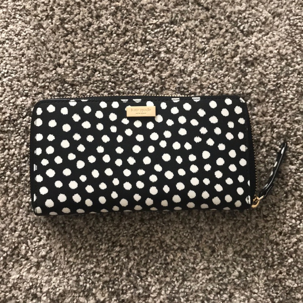 BRAND NEW Kate Spade Wallet Polka Dot